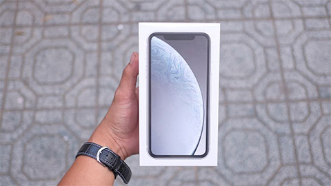 Giá iPhone XR 2018 ở Việt Nam trong ngày mở bán là bao nhiêu?
